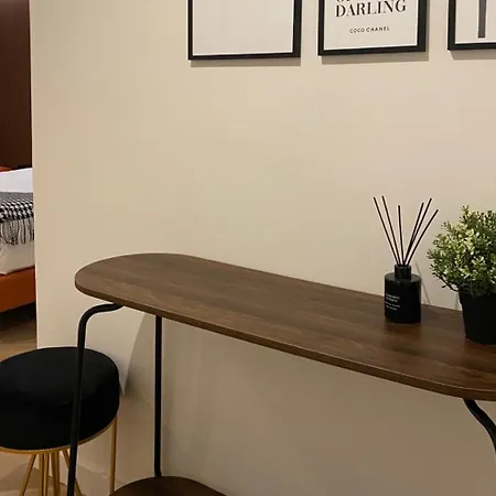 Zeus Apartment *